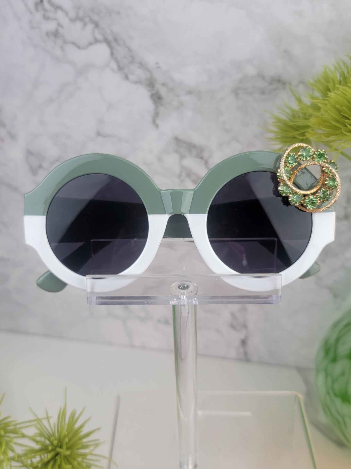 Daring Retro Sunglasses
